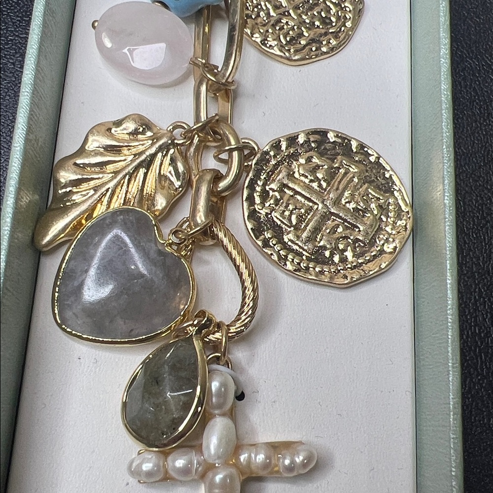 Atterri | Freshwater Pearl Semi Precious Stone Faith Prayer🙏🏽Inspired Bag Charm - Picture 5 of 9